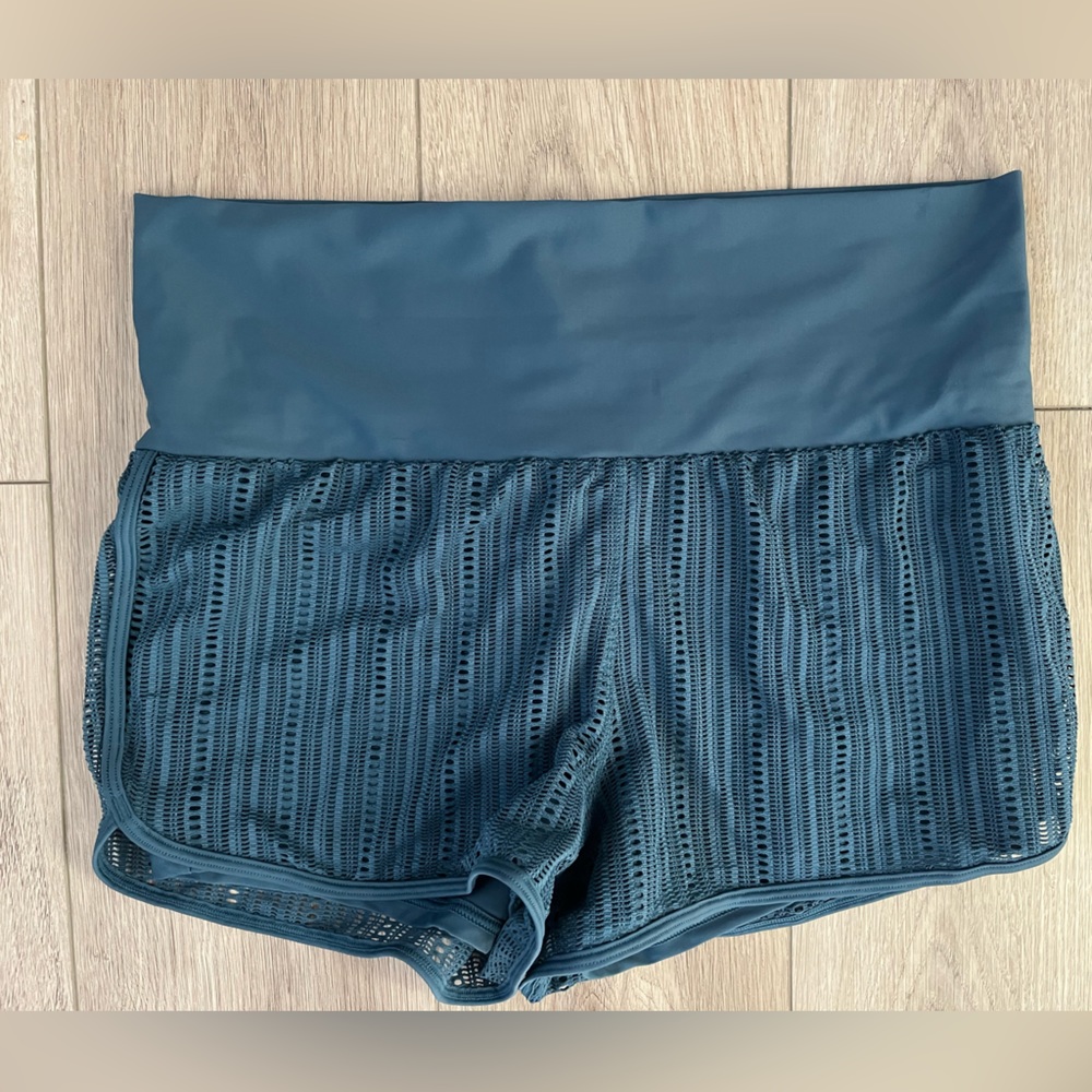 PrAna two beach shorts Size medium NWT